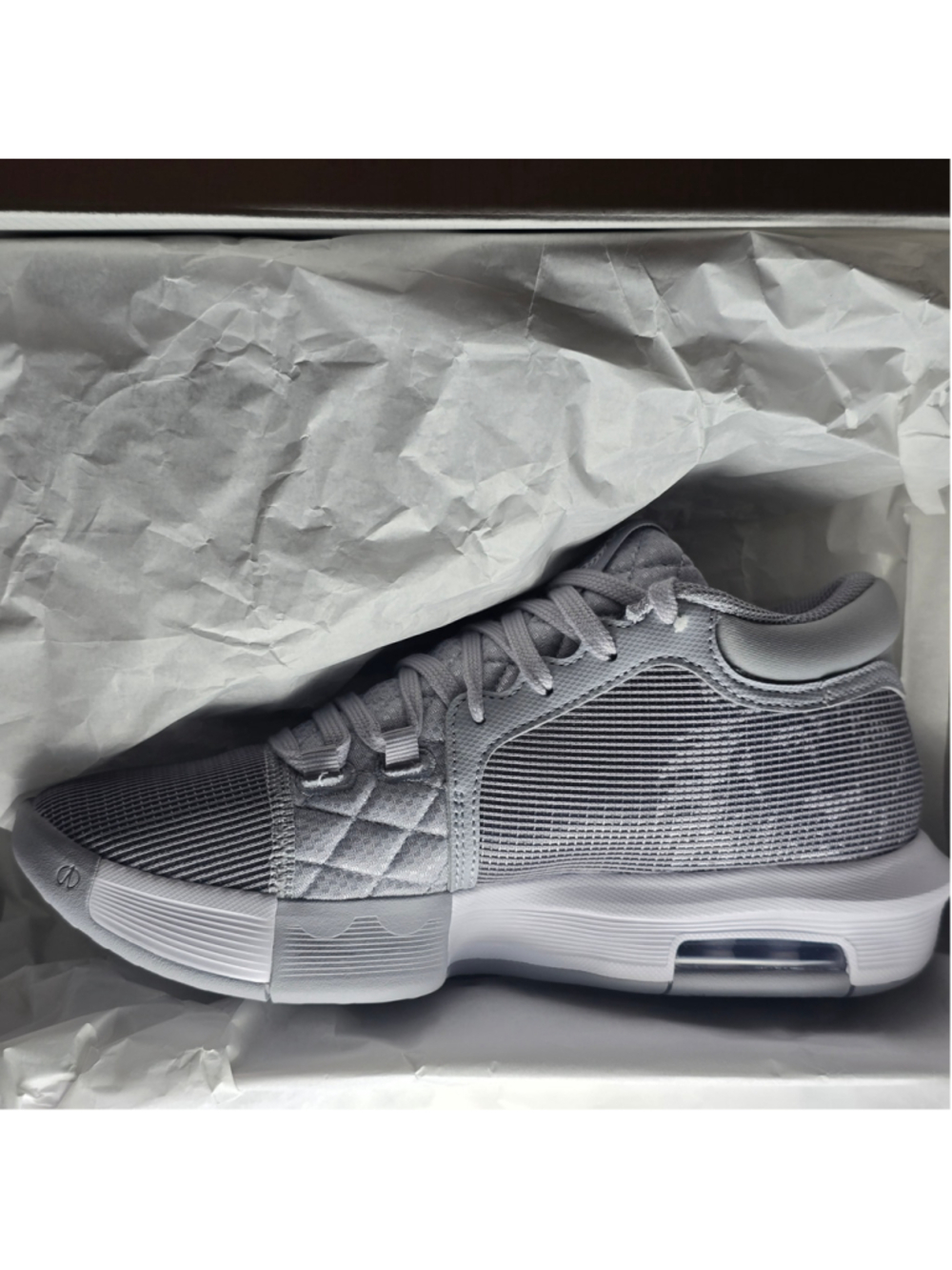 Men's Nike LeBron Witness VIII TB Athletic Shoes in Grey and White Men's 7 - Picture 8 of 10